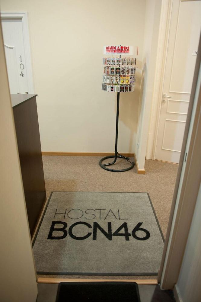 Отель Hostal Bcn 46 Барселона Экстерьер фото